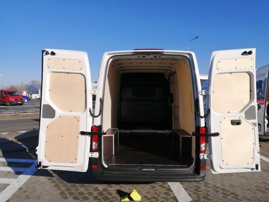 Zabezpieczenie zabudowa auta dostawczego Crafter L4