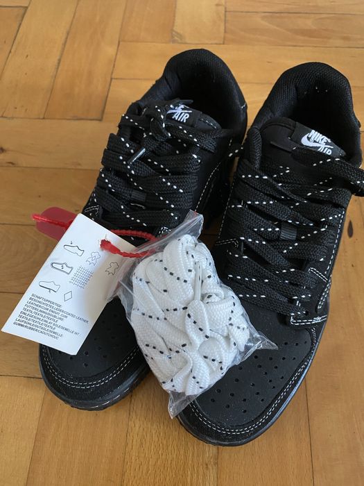 buty sportowe.