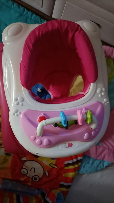 Продам ходунки для девочек. Bambi.