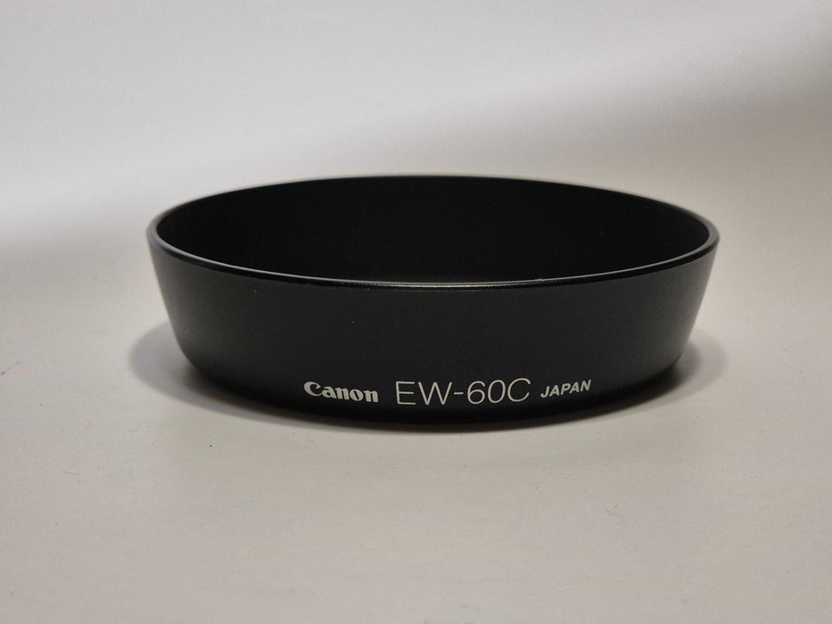 Canon Para-sol EW-60C para objetiva Canon EF-S 18-55mm II e III