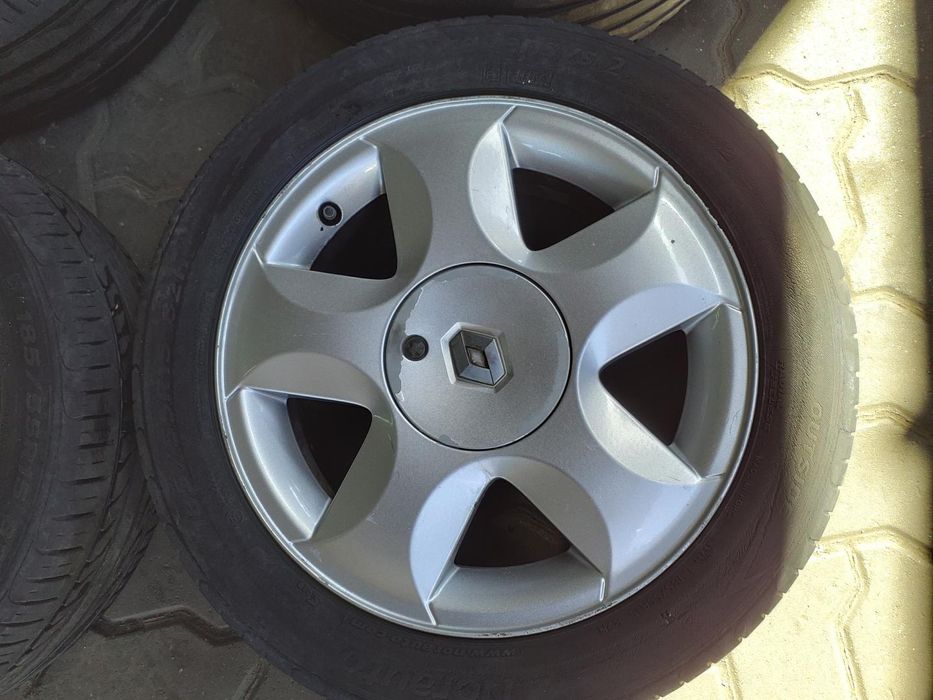 Jantes Renault R15 Com Pneus 185/55 Furação 4X100