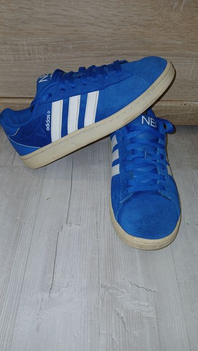 Продам красовки Adidas