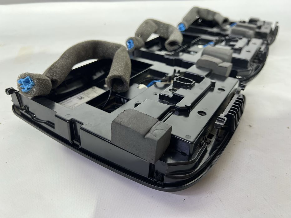 Плафон потолка лампа освещение салона Mercedes-Benz Sprinter W907 W910