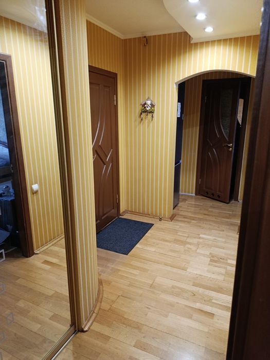 Продам квартиру 2кімнатна