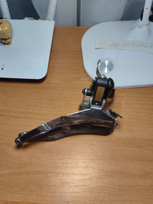Переключатель для велосипеда передній Hundah