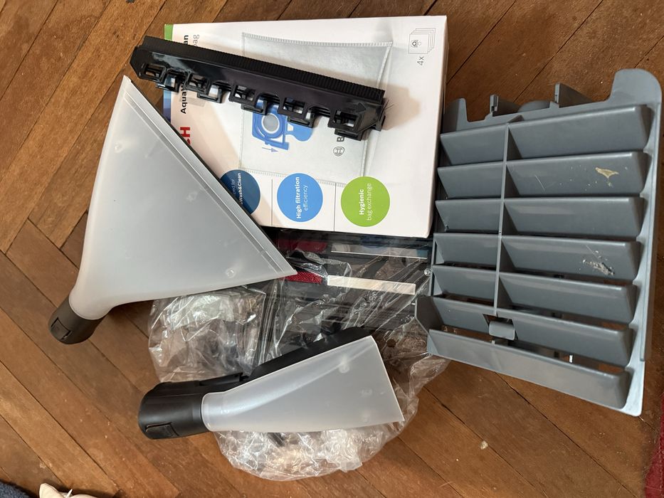Пилосос, BOSCH Aqua Wash Clean 1700 W
