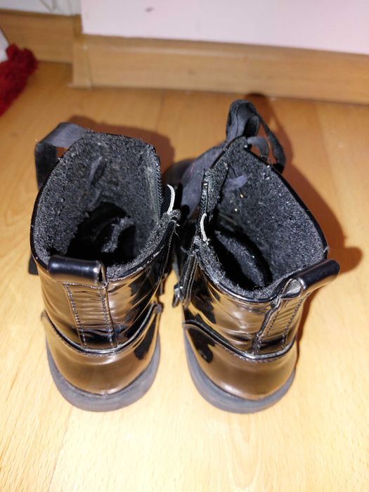 Buty rozmiar 30-31 kozaki laczki - 2 pary łącznie