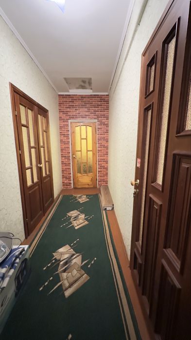 Продаж будинку в центрі міста