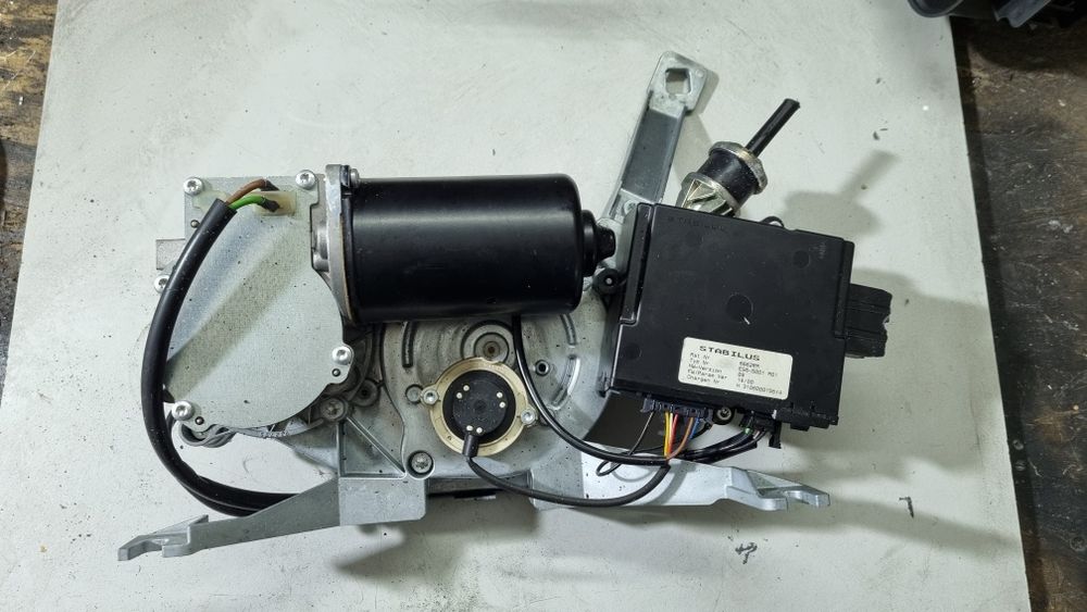 Silnik moduł komputer sterownik linka klapy elektrycznej opel vectra c