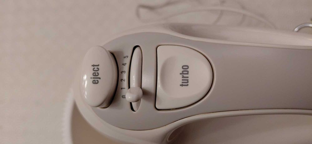 Batedeira com Taça 2,5L, Moulinex HM412