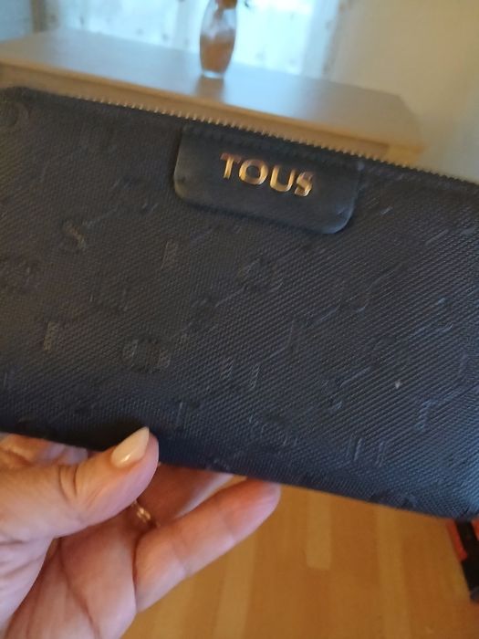 Carteira de senhora muito pratica. Original da Tous. Cartões, dinheiro