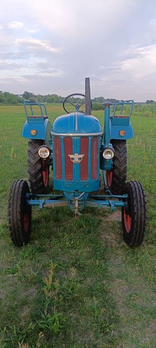 Ciągnik zabytkowy z 1958 roku