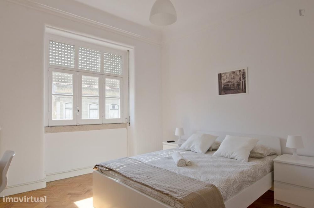 Quarto - localizado em Picoas Lisbon