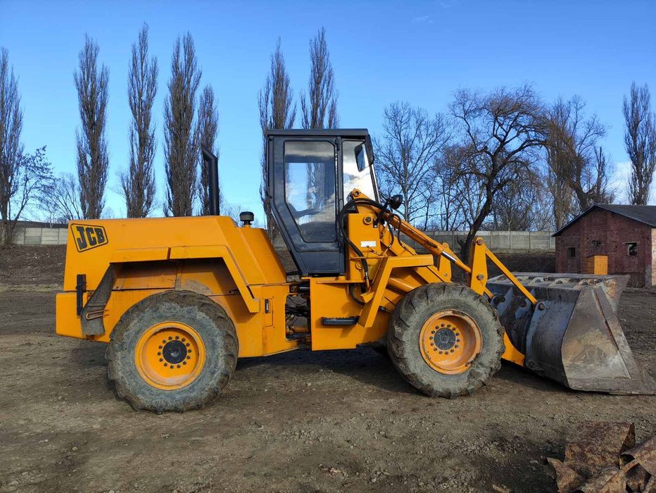 JCB 425 фронтальний навантажувач perkins 6