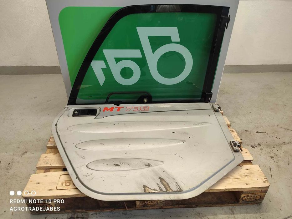 Drzwi kompletne Manitou MT 732