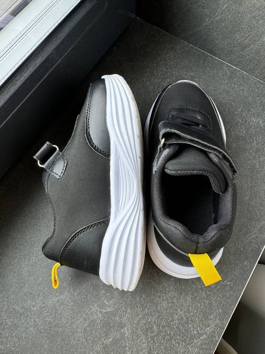 Кросівки кеди для хлопчика Sinsay Batman весна літо