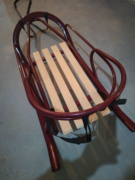 Продам санки нові