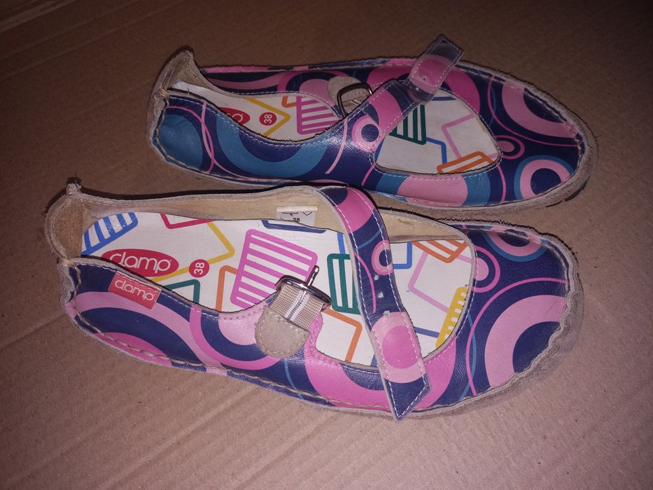 Шкіряні і босоніжки Damp розмір 38р 24.5см сандалі