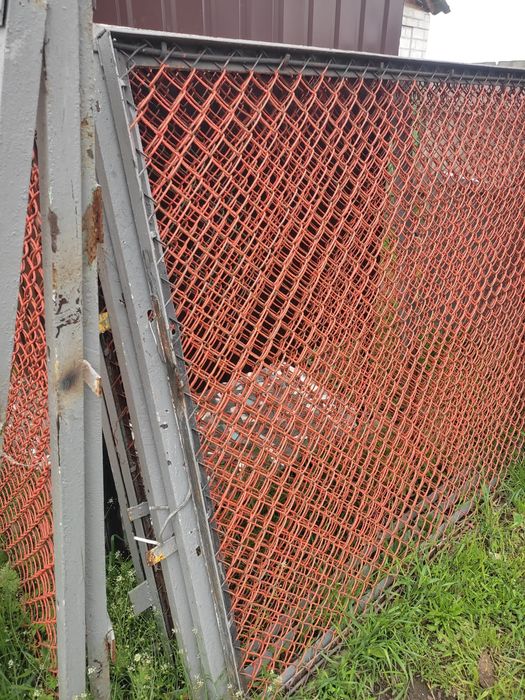 Продам забор із сітки рабиці.