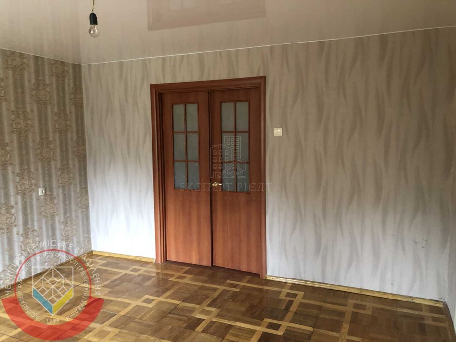 RLT V01 Продам 3 кімнатну квартиру по пр. Миру 215, Ремзавод