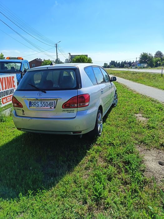 Toyota Avensis Verso