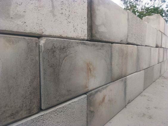 Blok betonowy typu lego rozmiar 160x80x80  250 zł.netto