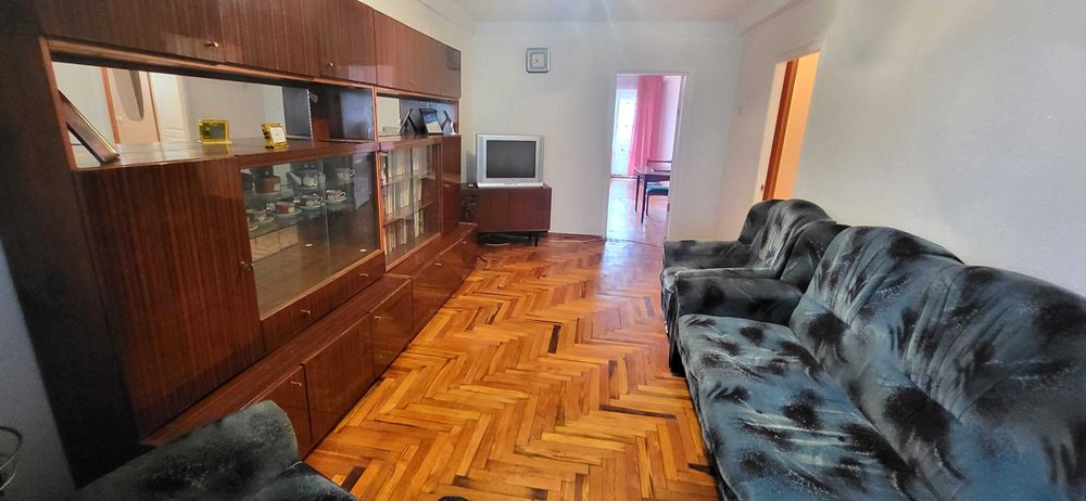 Продаж 3-х к.кв. вул. Новгородська, буд. 5, поруч 5-та дитяча лікарня.