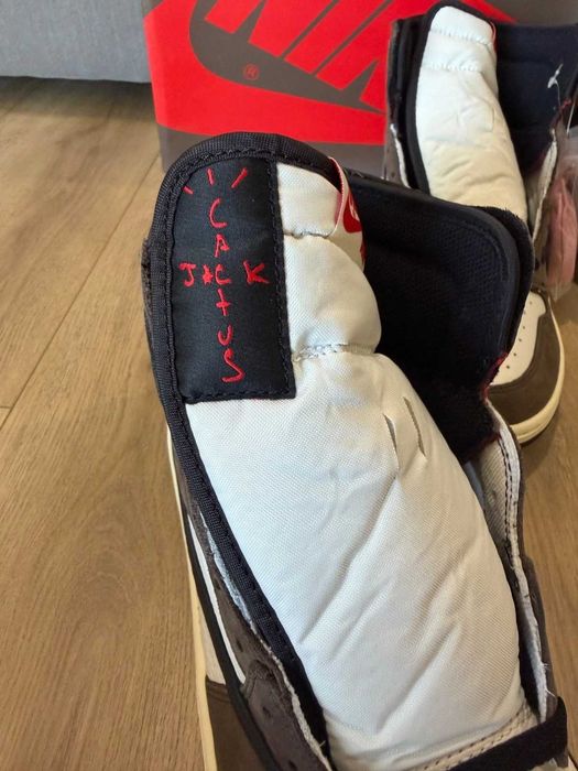 Jordan 1 Retro High OG SP Travis Scott Mocha r.42