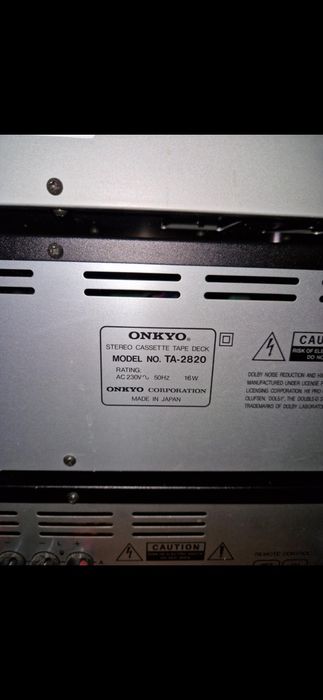 Wieża  hi-fi ONKYO z głośnikami
