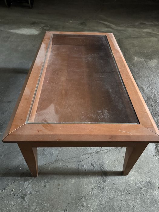 Mesa de centro em cerejeira