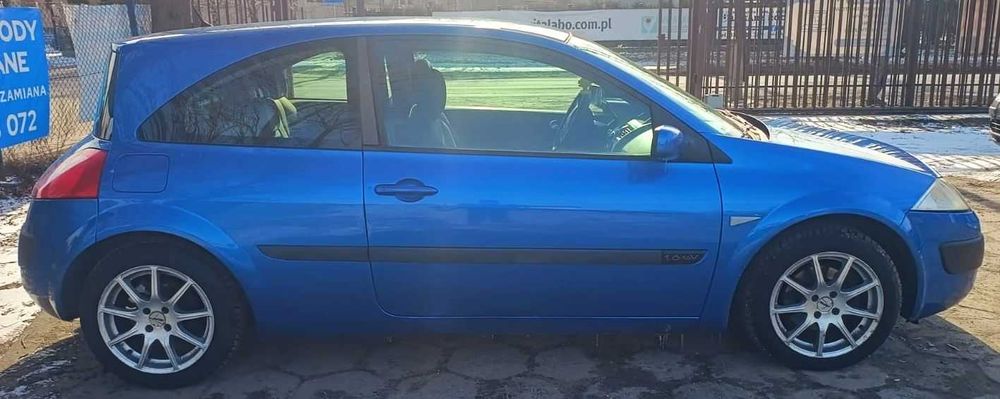 Megane 1.6 ben piękny kolor bez rdzy ładne alufelgi sportowy wydech
