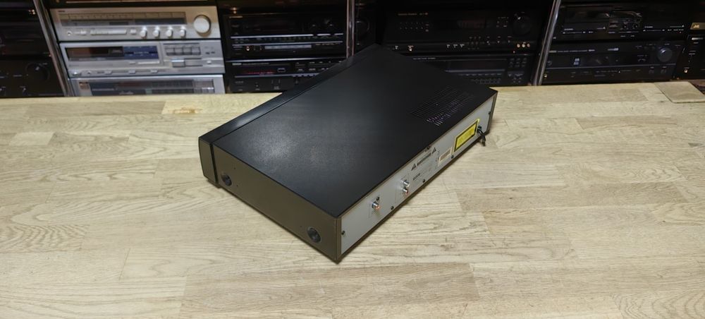 CD програвач Teac CD-P1160D
