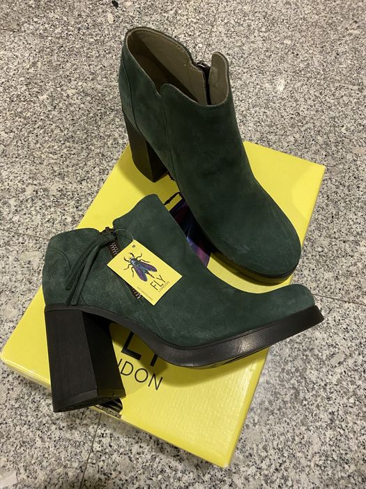 Botins chelsea botas curtas de camurça verde salto 38 Fly London NOVOS