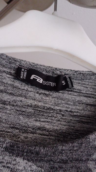 Długa sukienka moro przyległa