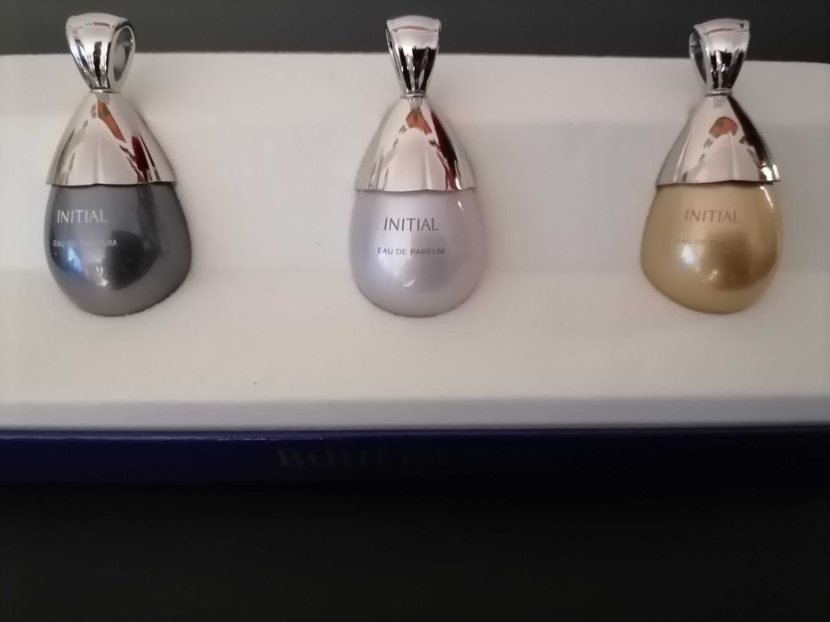 Coffré de miniaturas Initial da marca Boucheron