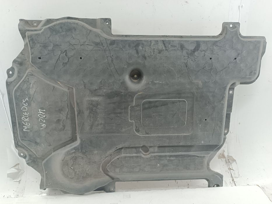 Proteção inferior de carroçaria - MERCEDES-BENZ C-CLASS (W204) | 07 - 15