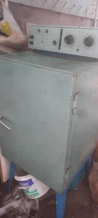 Інкубатор проффесійний 25-60 градусів / з точністю 0,1градуса