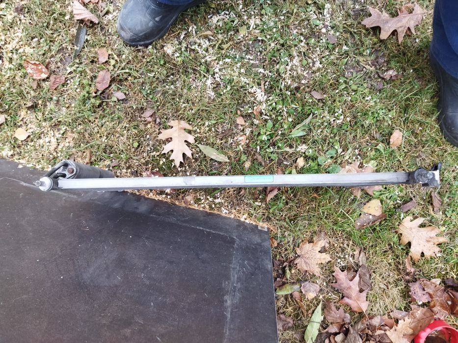 Радіатор кондиціонера Ніссан Жук