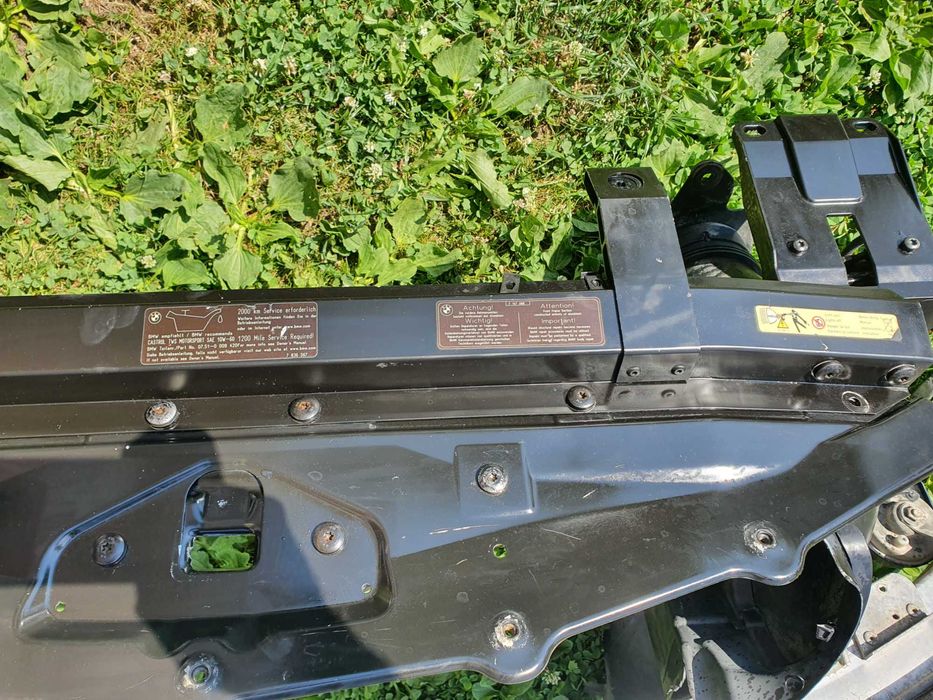 Pas Przód Belka bmw m6 e63 e64 v10 507km