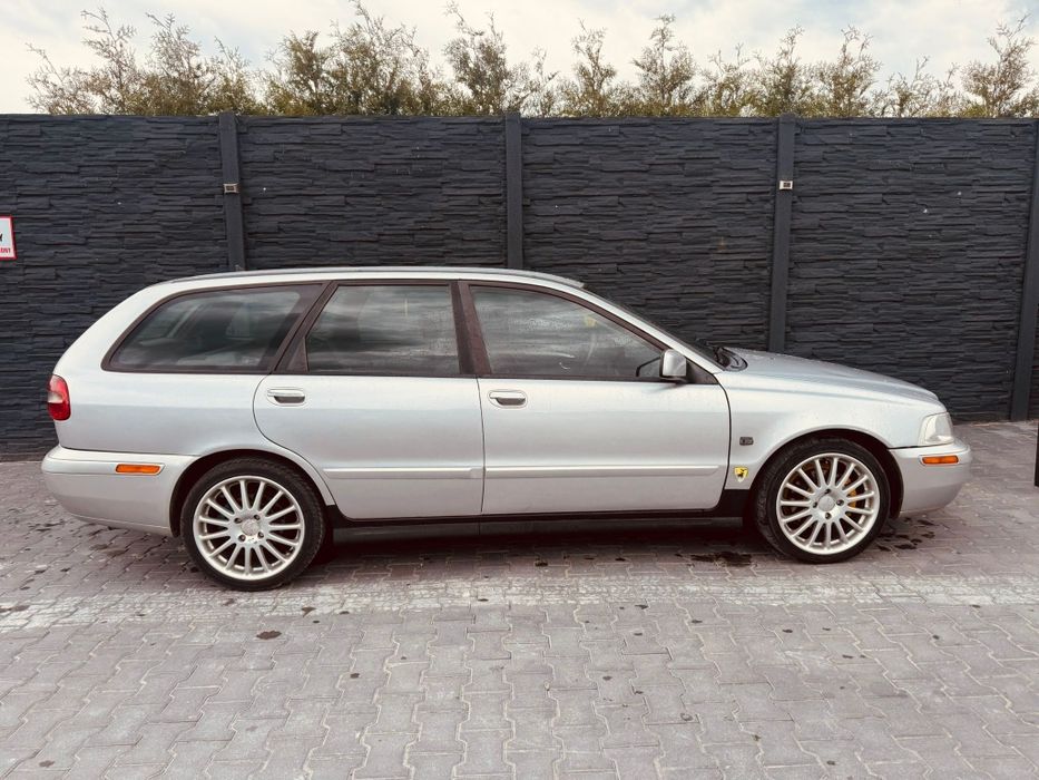 Volvo V40 2003r 1.9 TD Kombi