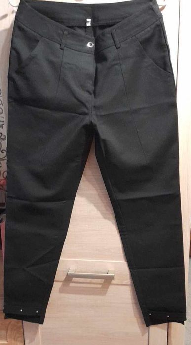 Брюки жіночі чорні