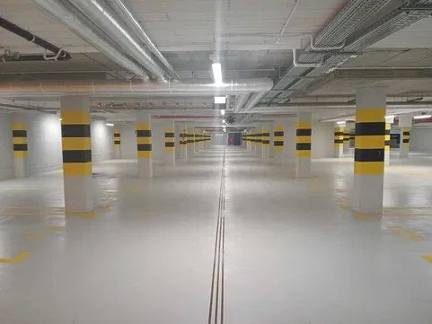 Wynajmę miejsce w hali garażowej, Praga Płd, Żupnicza  27