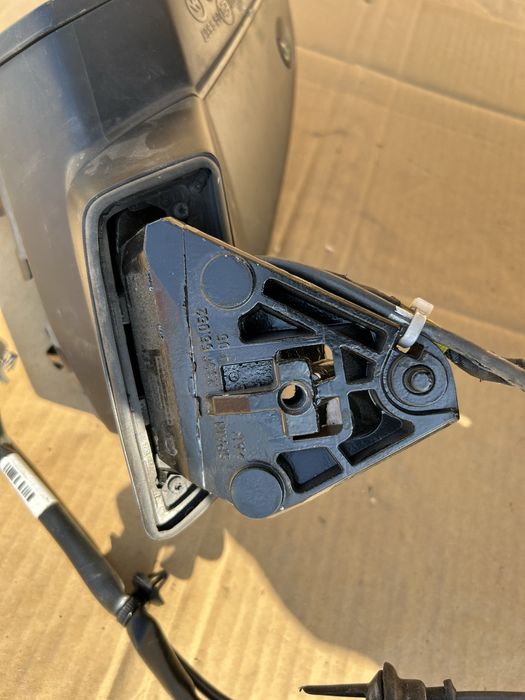 Audi Q7 4M0 Ауди ку7 4м0 зеркало правое  +камера+ассистент