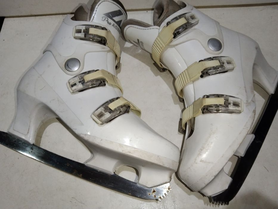 Łyżwy figurowe damskie Pro ACRO rozmiar 40/41