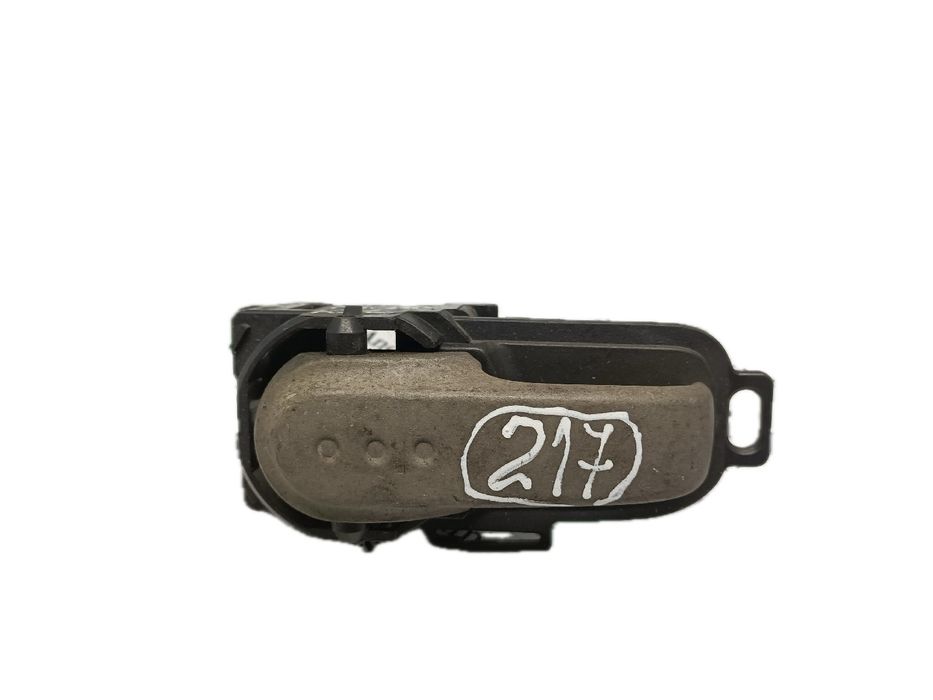 Puxador porta trás esquerdo NISSAN Micra III (K12)