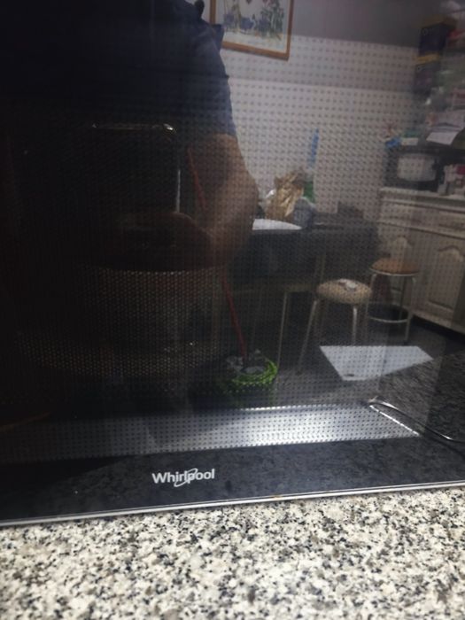 Microndas Whirlpool com grill