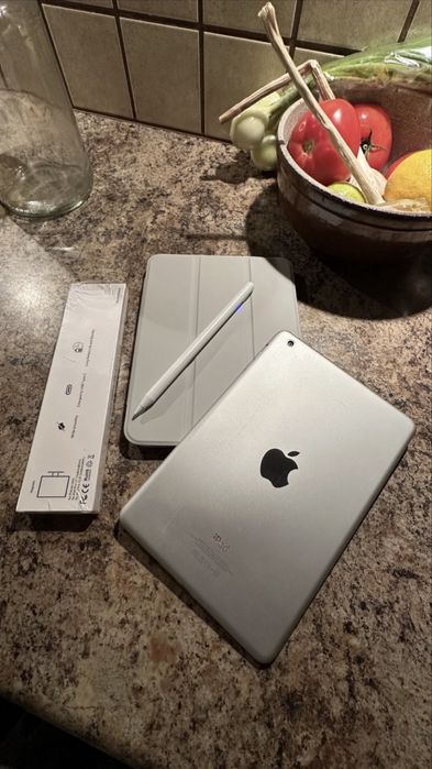 Tablet iPad Apple - stan idealny