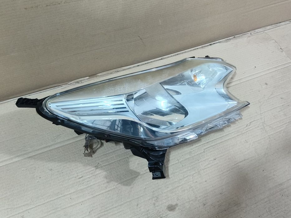 Фара Nissan Note Оригинал