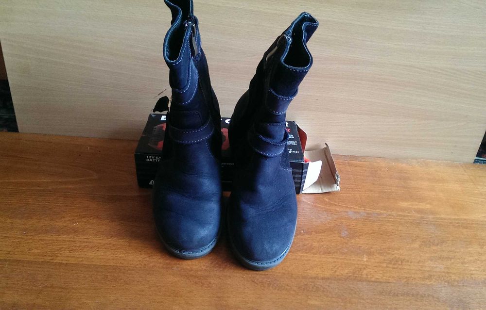 Сапожки Trekking 32р.с утеплителем в хорошем состоянии