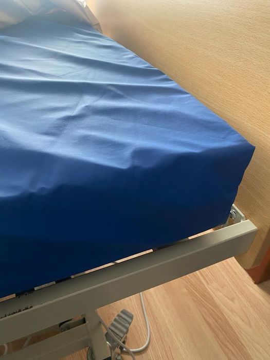 Cama Hospitalar c/ estrado eléctrico OFERTA Colchão anti escaras
